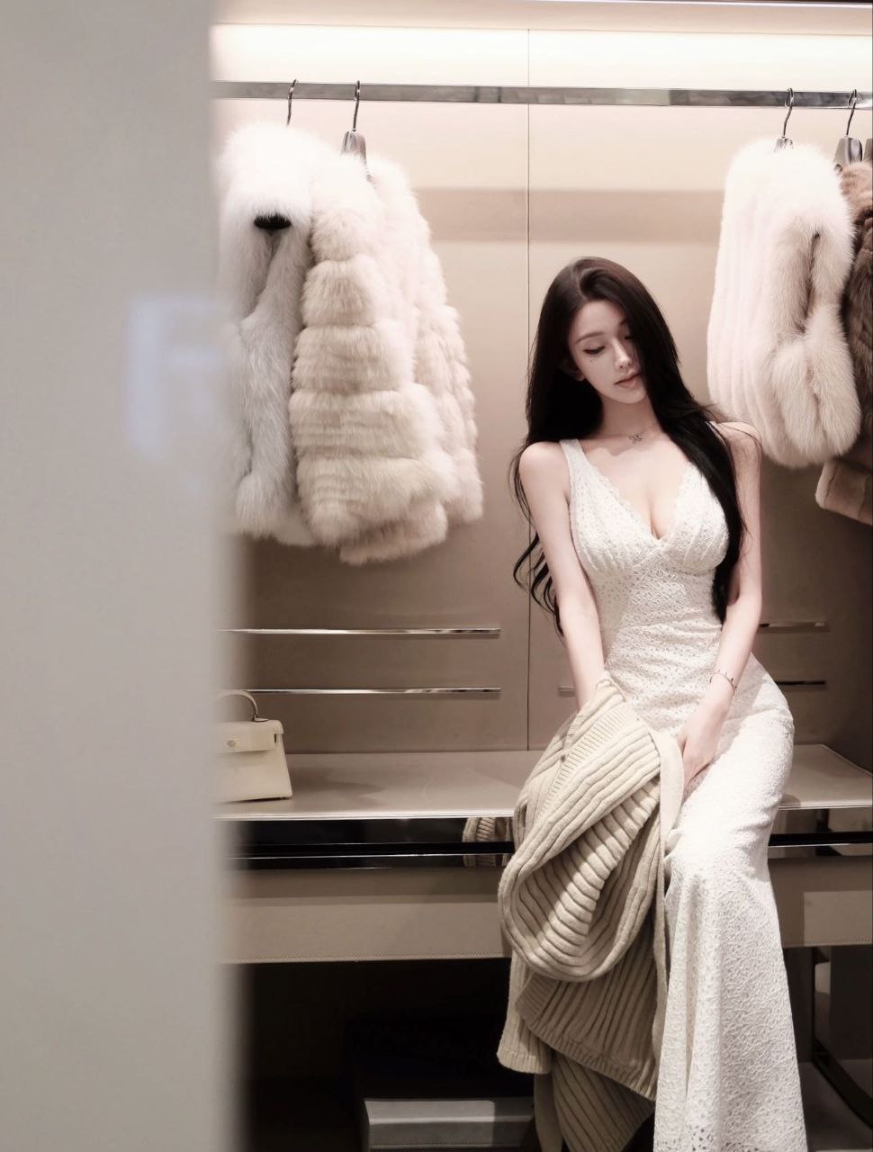 SN344-新加坡-小红书博主的纯欲白月光 | 昊洋