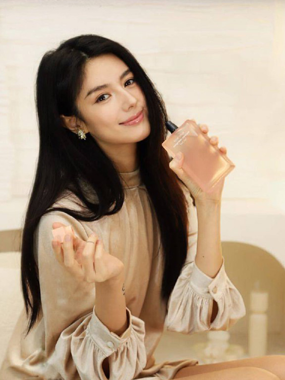 深圳找女性一起吃饭