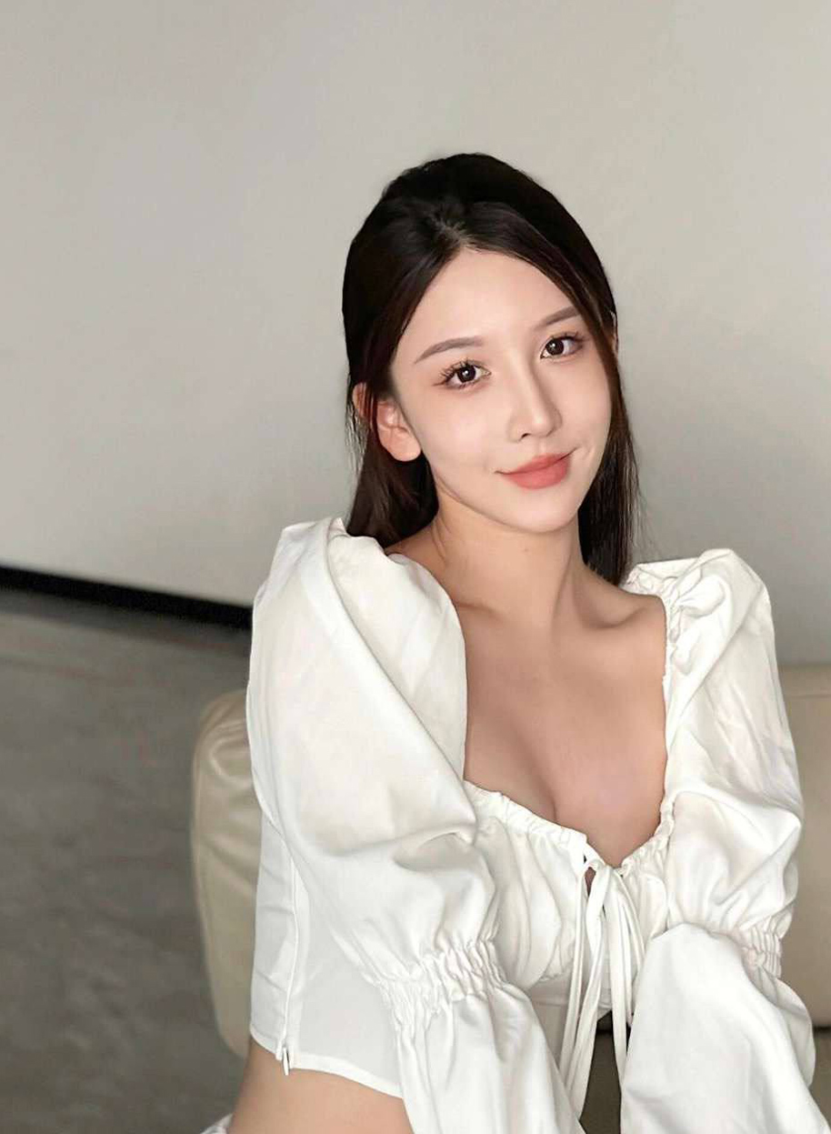 深圳大学生，深圳高端商务模特，深圳外籍