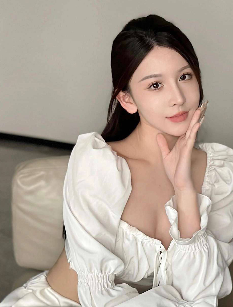 深圳瑜伽老师，深圳外围多少钱，深圳外围推荐