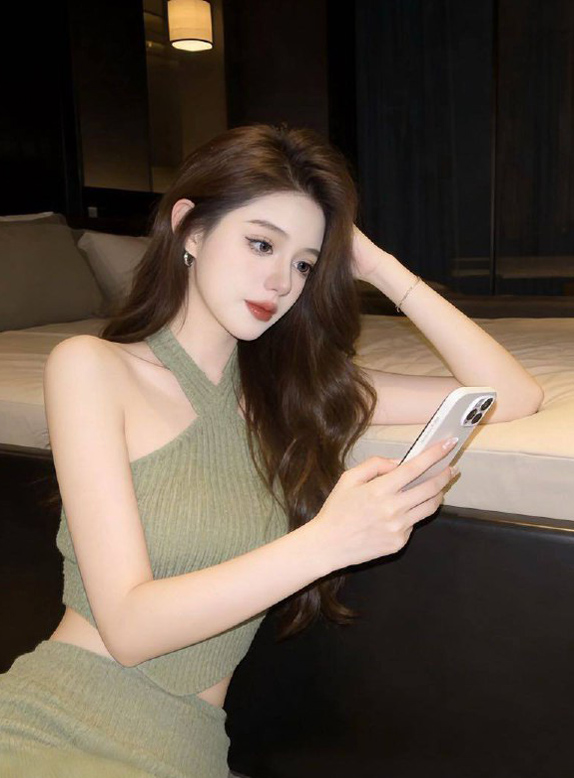 深圳外围价格，深圳外围多少钱，深圳九头身纯欲风御姐