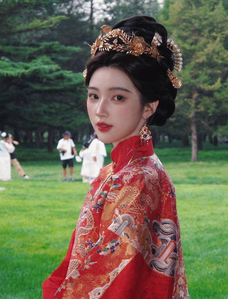 上海找女伴，上海瑜伽老师，上海小蜜