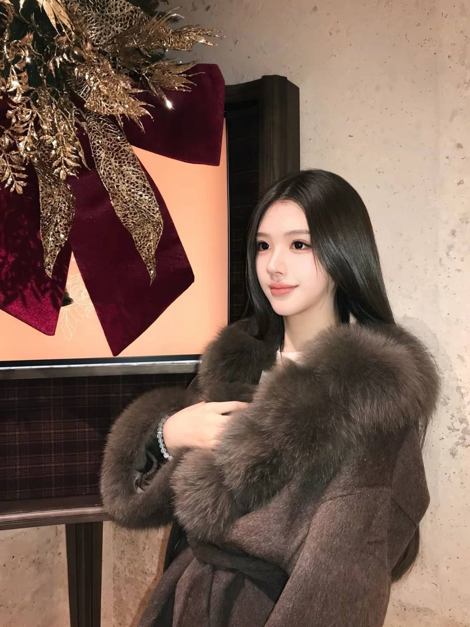 上海高端伴游，上海轻社交，上海援交