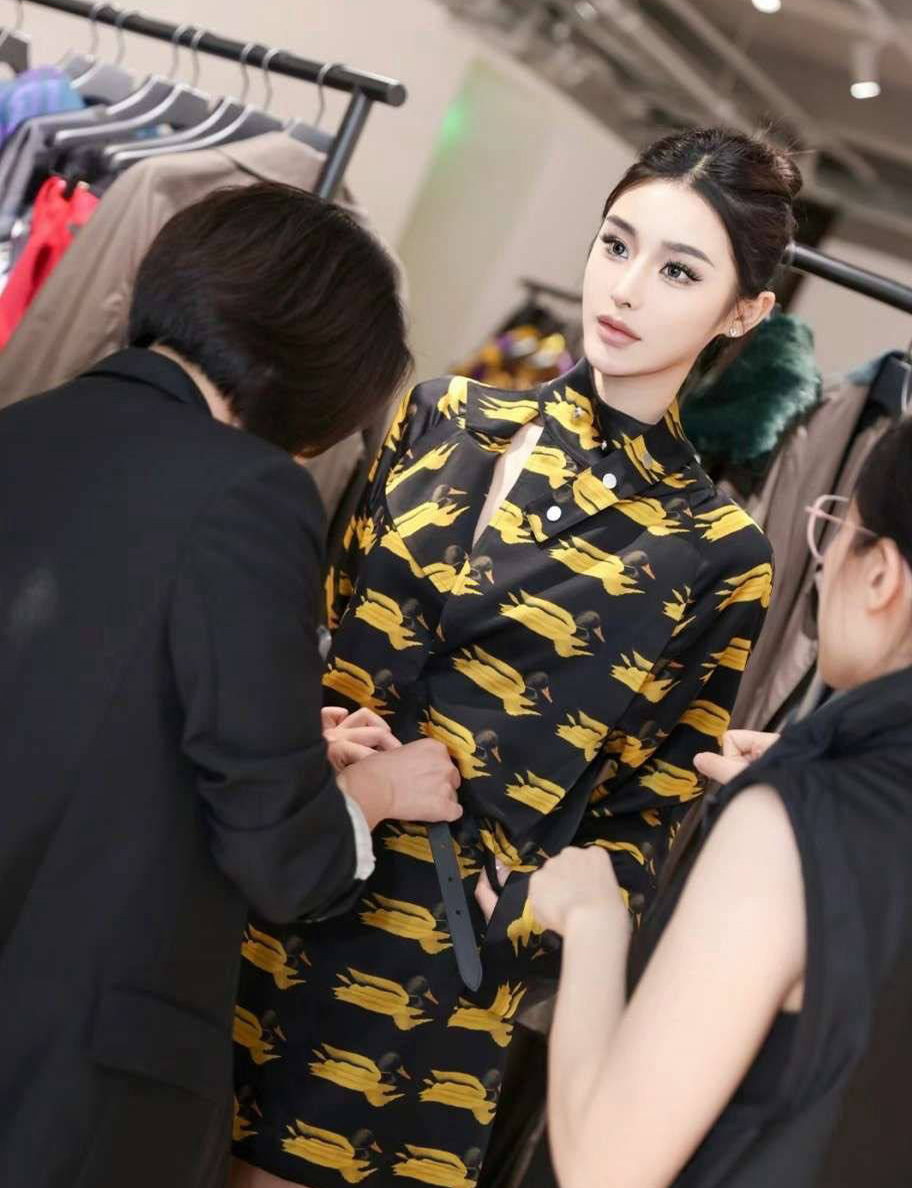 高端外围真的安全吗，北京上门，05后新人