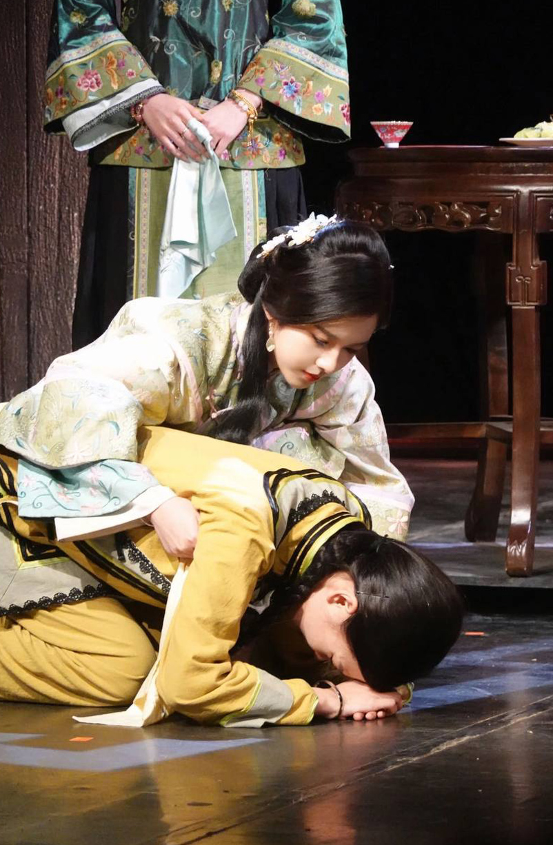 北京约甜美女生，北京艺术院校，北京高端价格