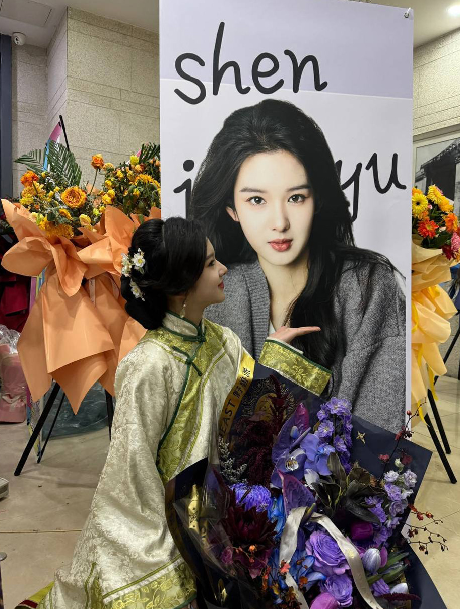 北京大学生，北京外围网红，出差期间社交