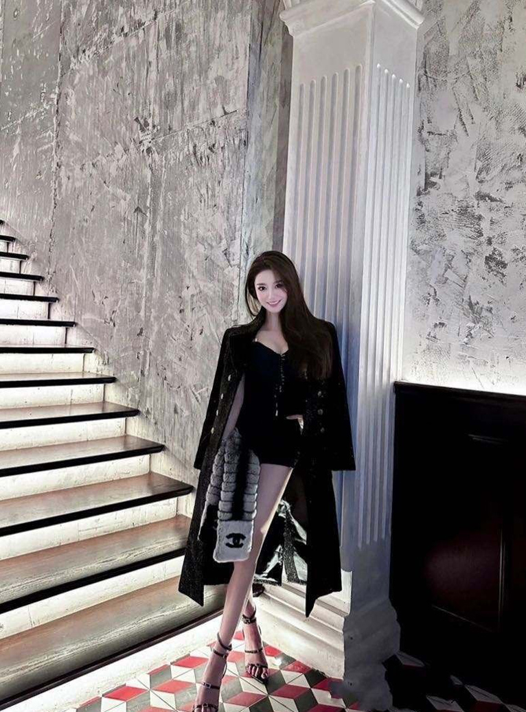 北京白领，北京租女友，北京外围