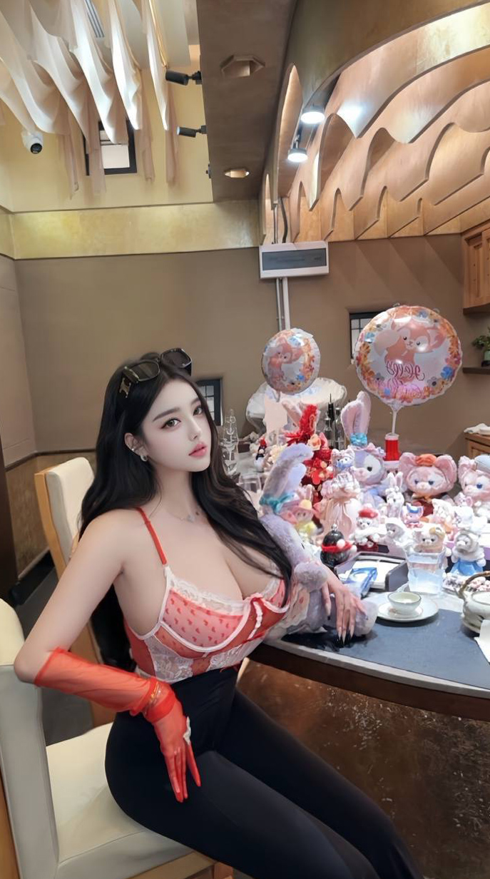 广州播音主持，广州找女生吃饭聊天，广州外围伴游