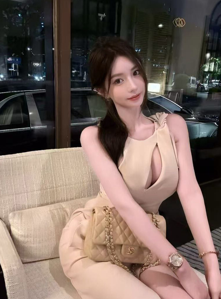 上海吃饭聊天朋友，上海单身交友APP，上海救场女生