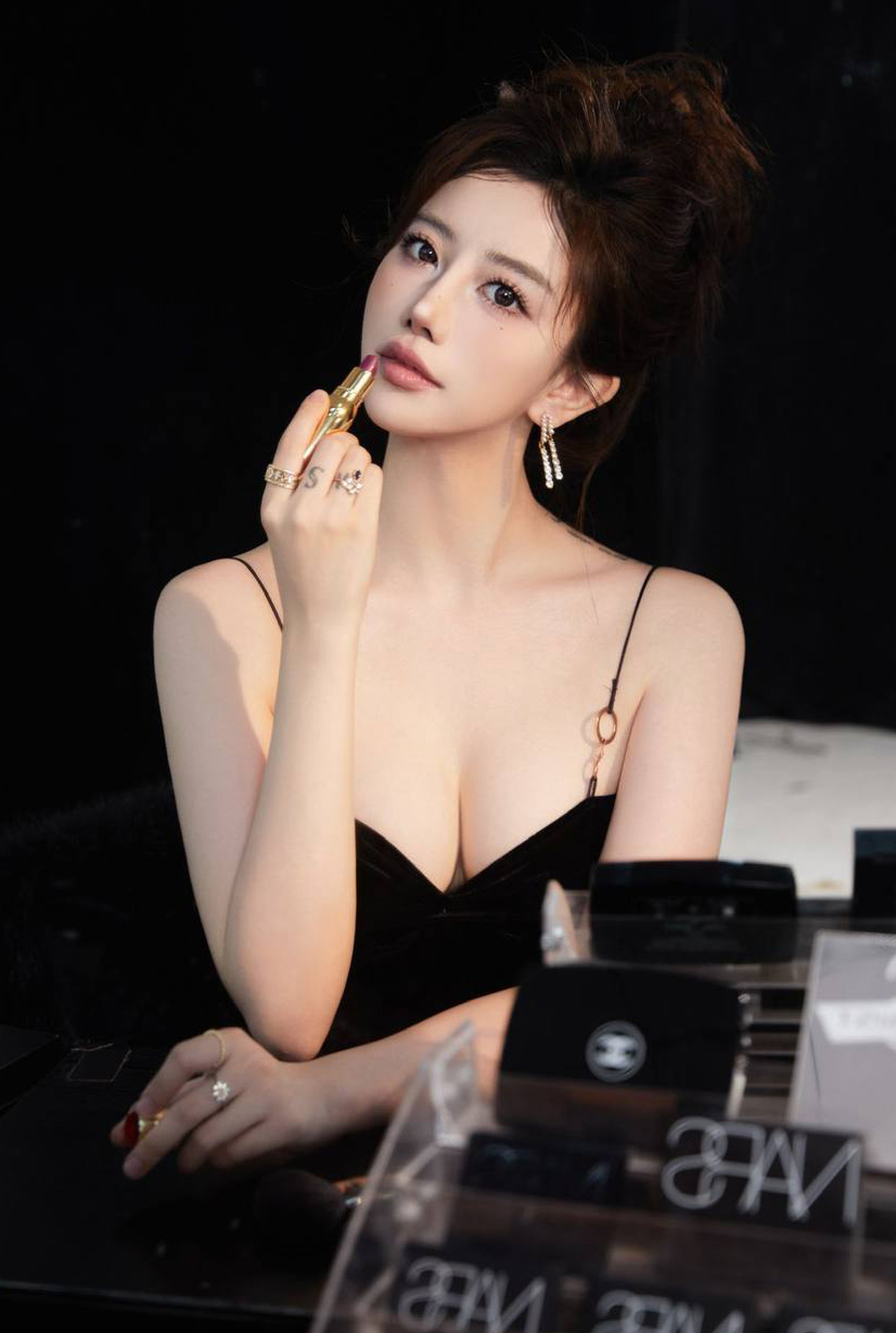 上海收费约会，上海找女人，上海外围测评