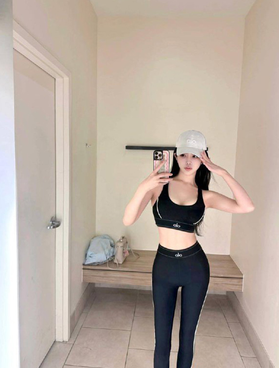 北京九头身纯欲风御姐，北京空姐，在北京约御姐