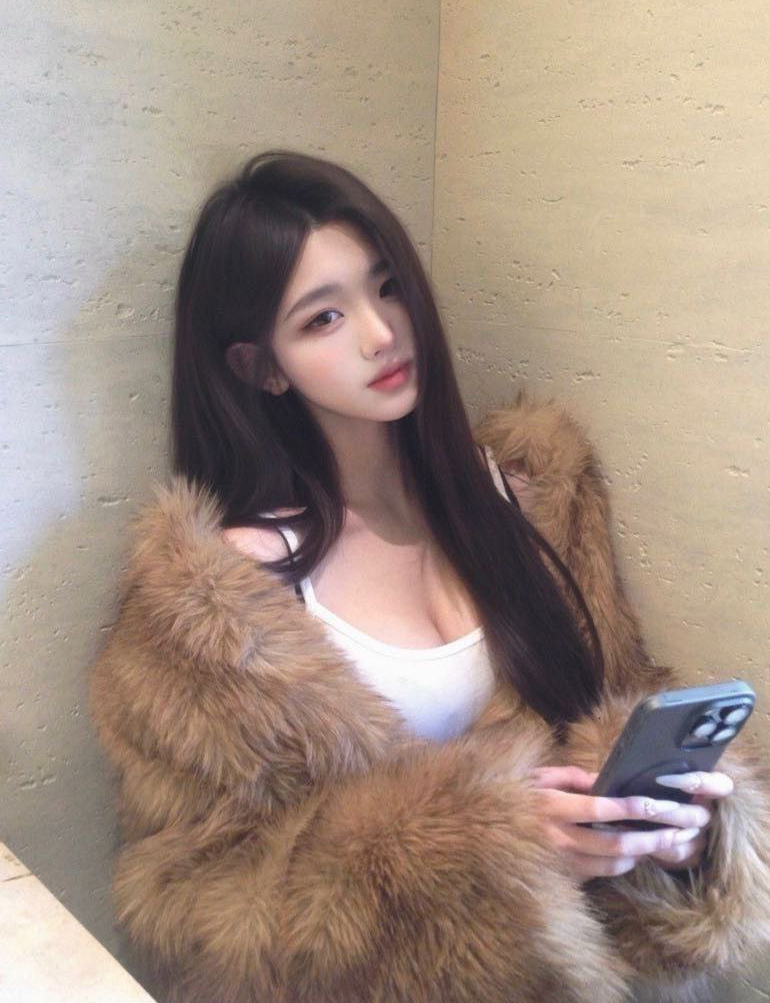 北京模特，同城轻社交吃饭聊天，外围yt是什么意思