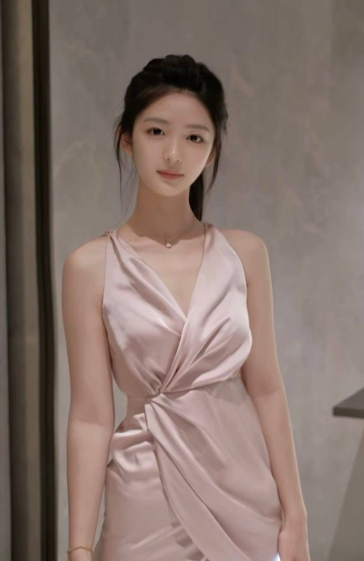 上海瑜伽老师，上海轻社交，上海异性互动