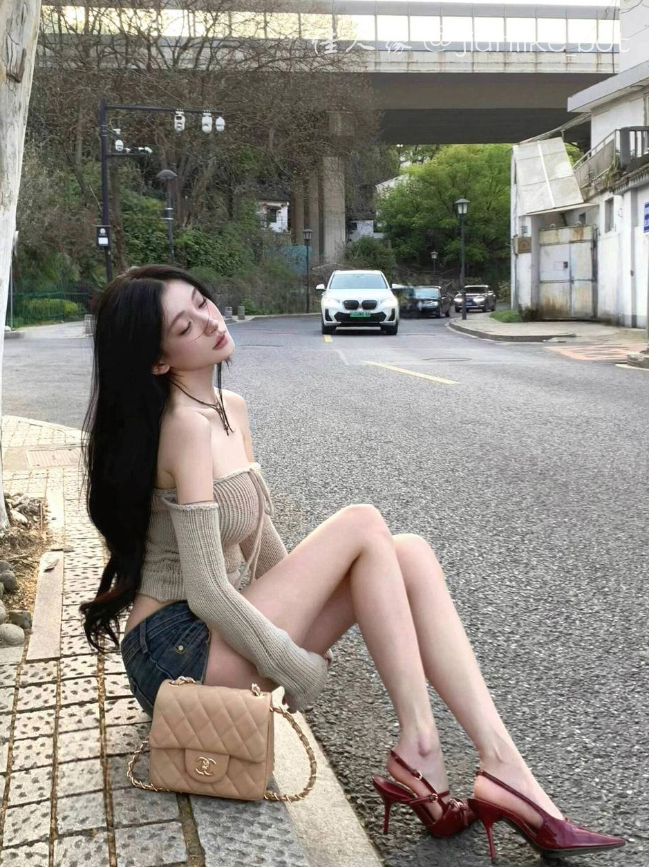 广州聊天交友，广州高端相亲平台，广州舞蹈系学妹