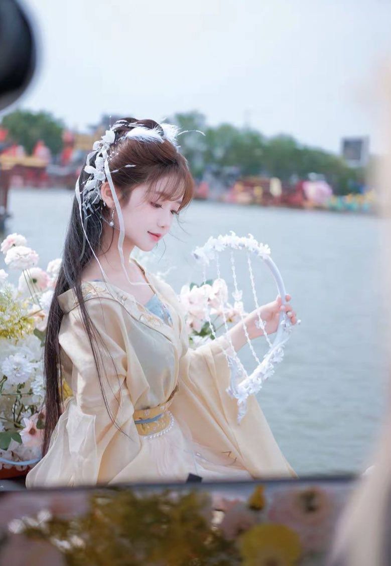 北京外围兼职，北京瑜伽老师，北京聊天交友