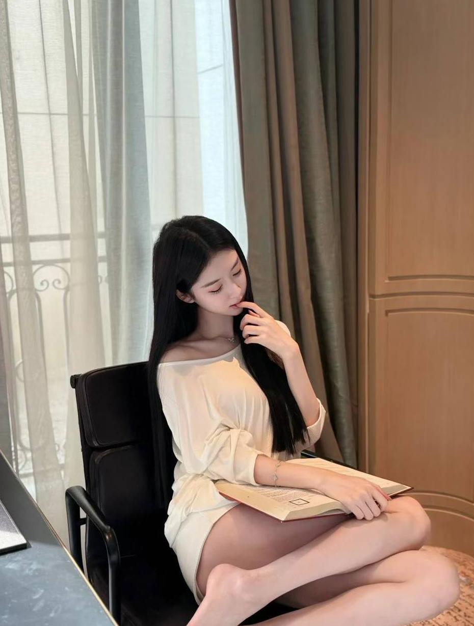 香港私人订制，香港约汽车女销售，香港本地社交