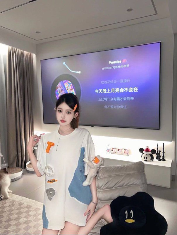 南京外围在校生，高端学姐，南京陪玩