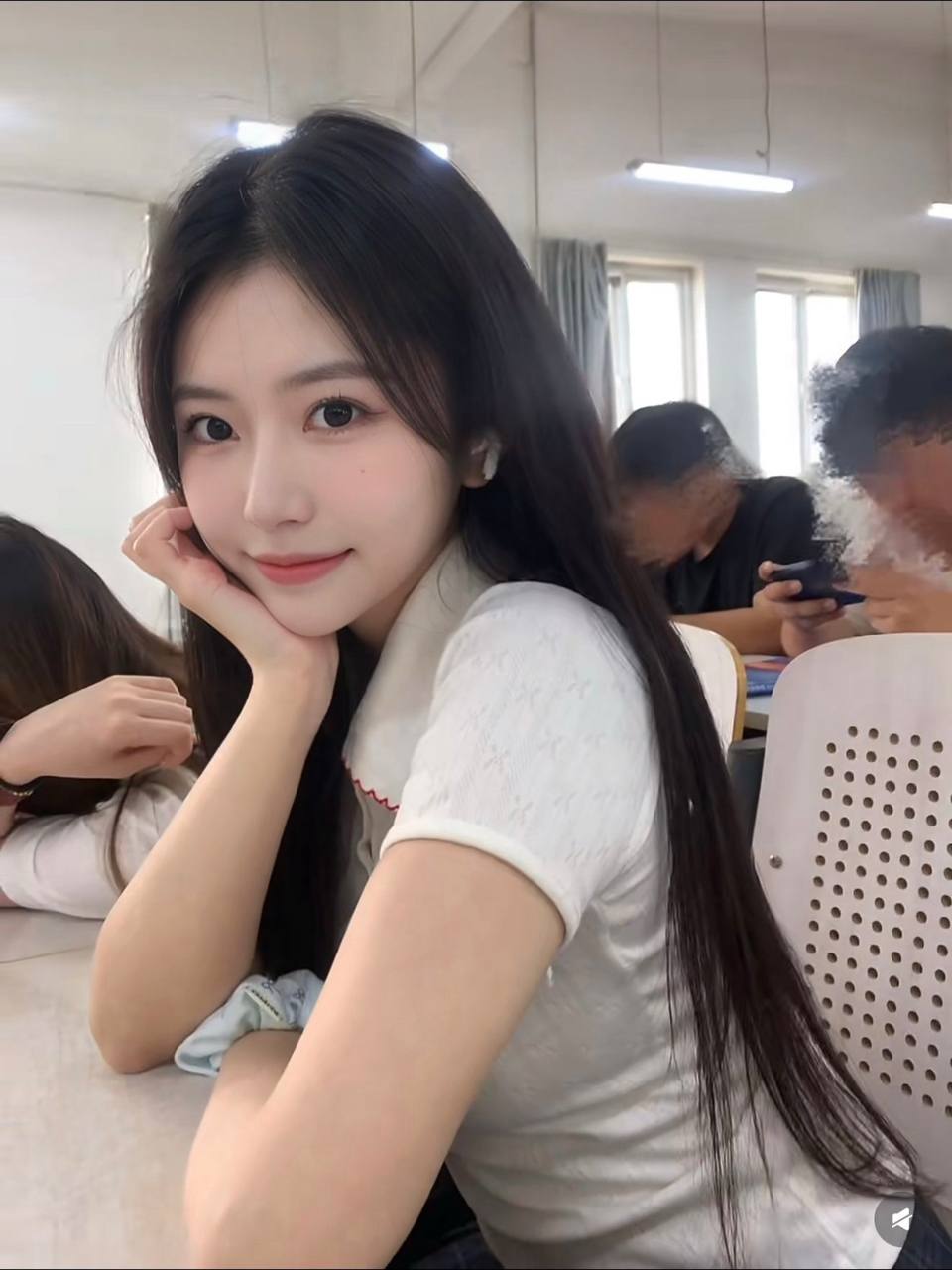 孤独经济，曼谷绿茶，曼谷空姐