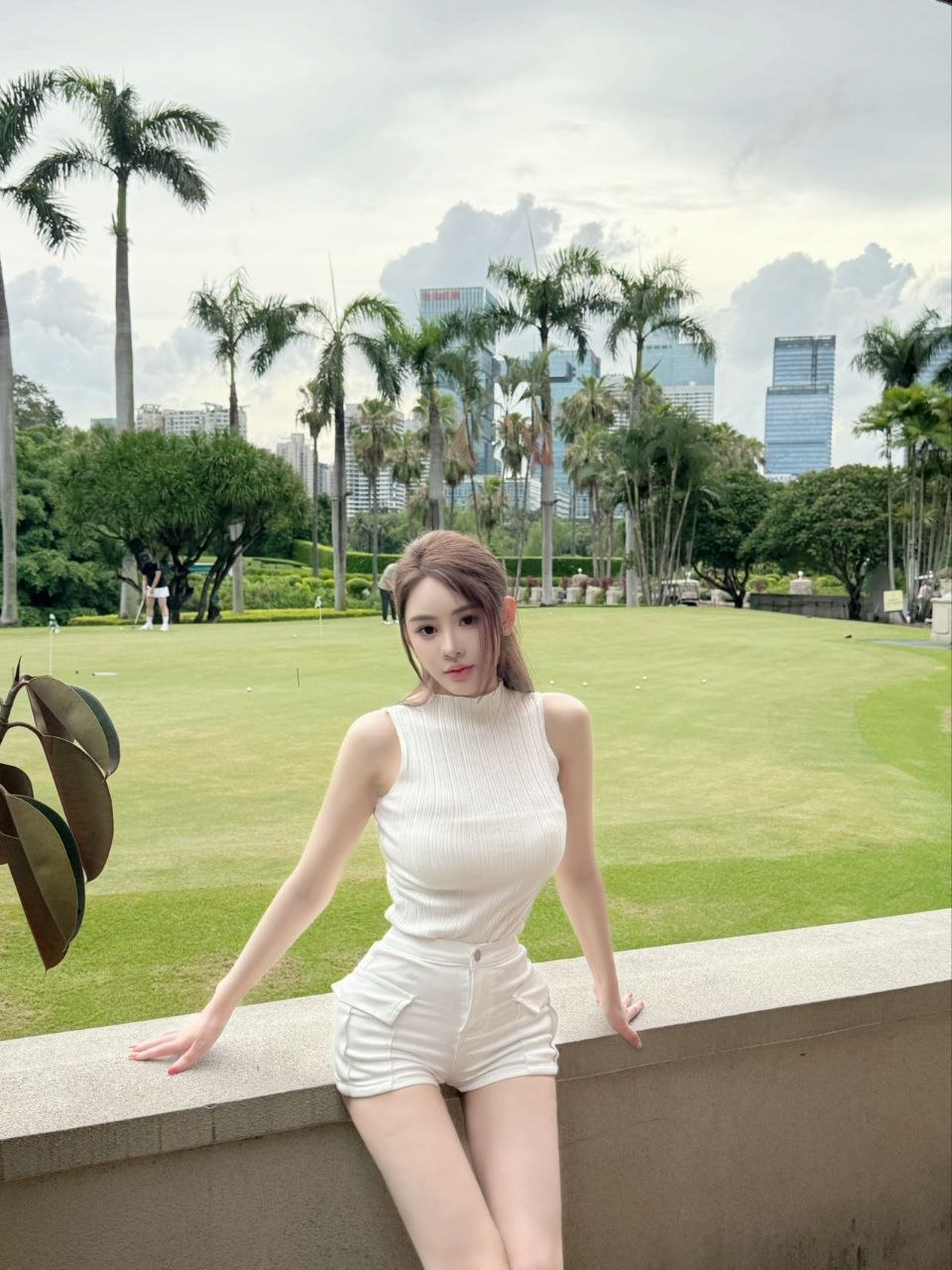 新加坡修车，新加坡高端伴游，新加坡绿茶