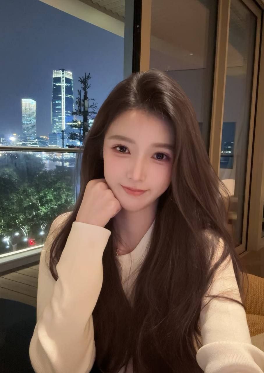 新加坡艺术女生，新加坡极品女人兼职，新加坡艺术学生