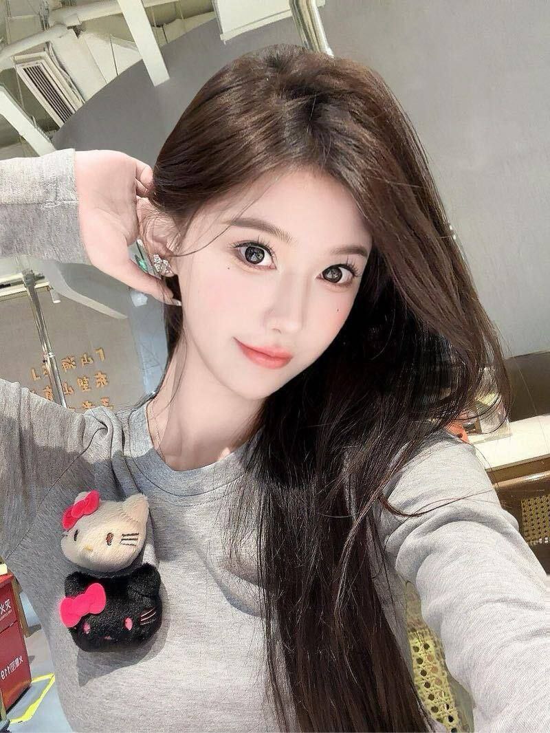 新加坡吃饭聊天，新加坡外围一般多少钱，新加坡性感主播兼职