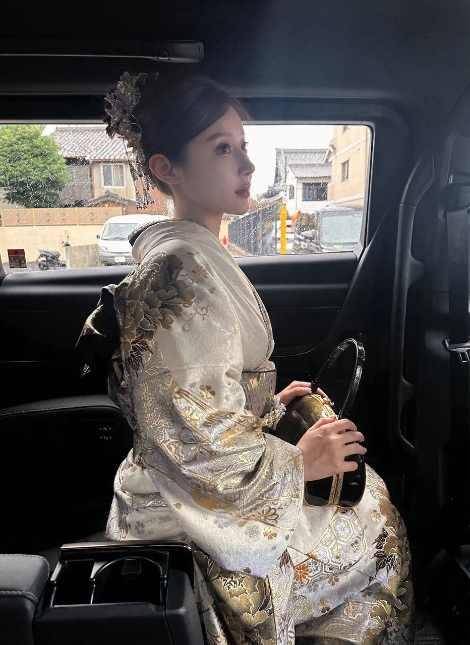 新加坡氛围感名媛，城市喝茶，新加坡楼凤