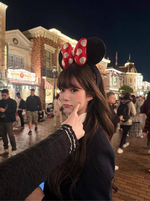 新加坡约高颜值女生，新加坡外围圈，高级白领