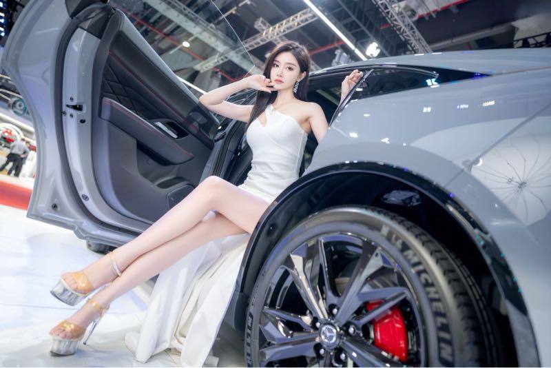 新加坡同城朋友，在新加坡如何扩大异性社交圈，新加坡外围校花