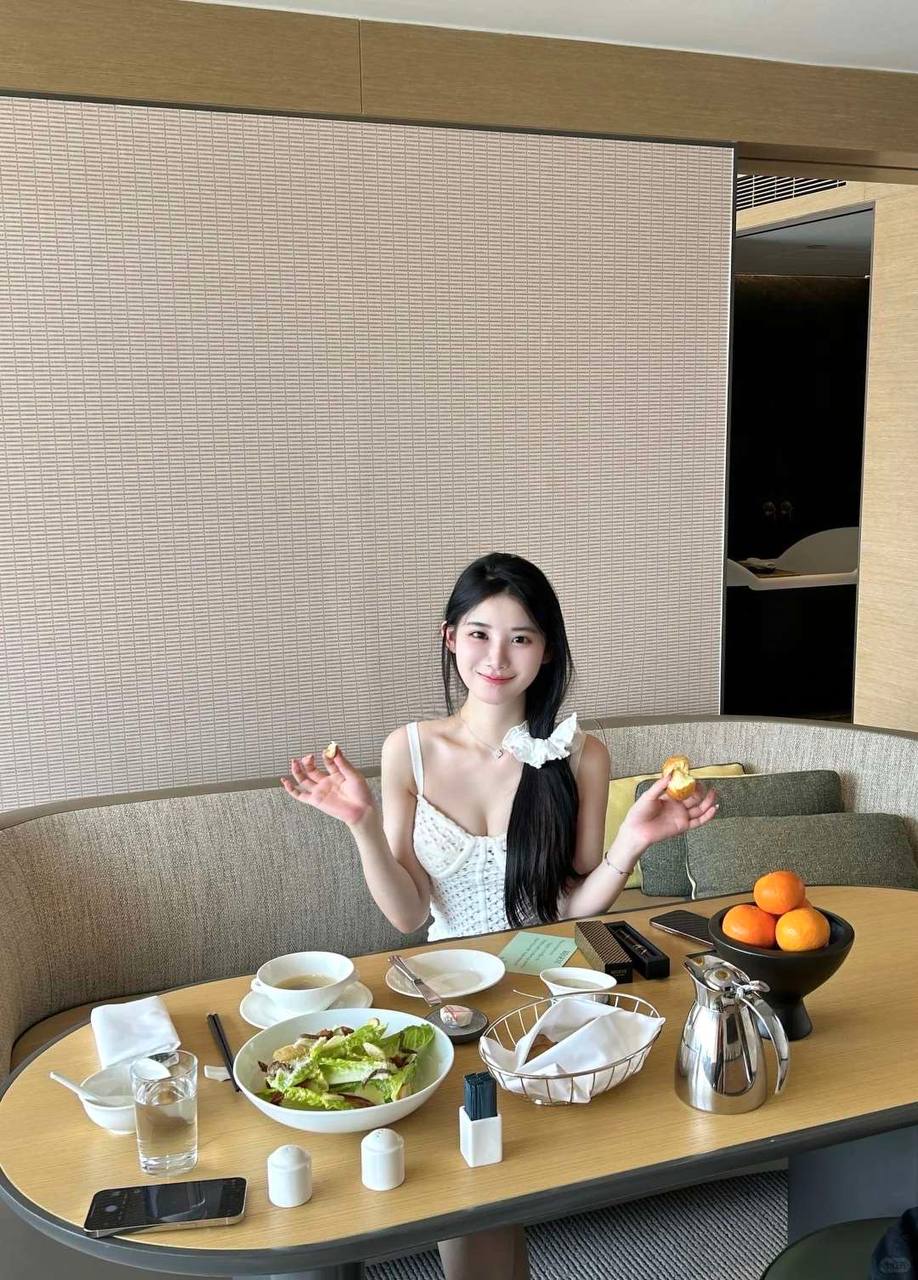 新加坡找女人聊天，新加坡老师，新加坡社交连接