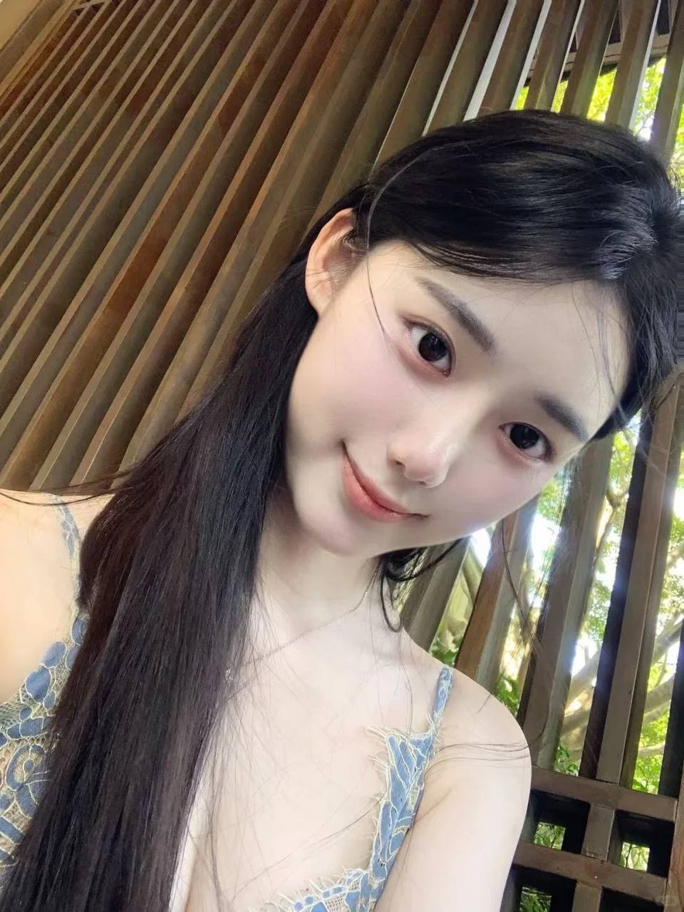 新加坡吃饭聊天，新加坡单身交友APP，新加坡外围圈