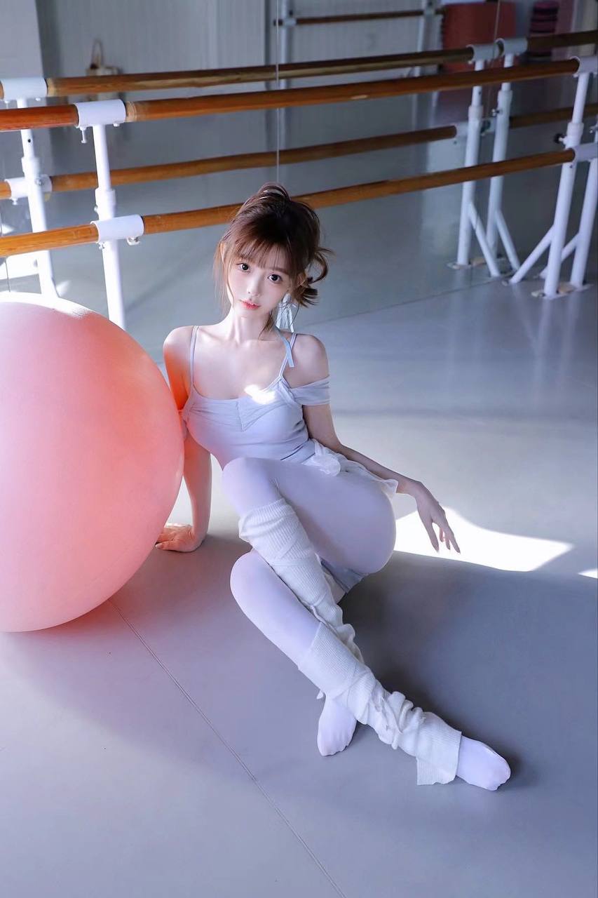 新加坡救场女生，新加坡极品女人兼职，新加坡外围