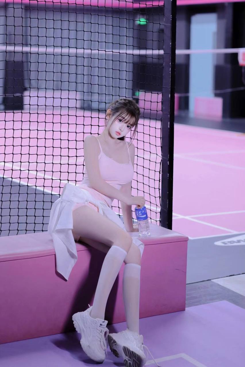 新加坡瑜伽女生，新加坡外围测评，外围价格