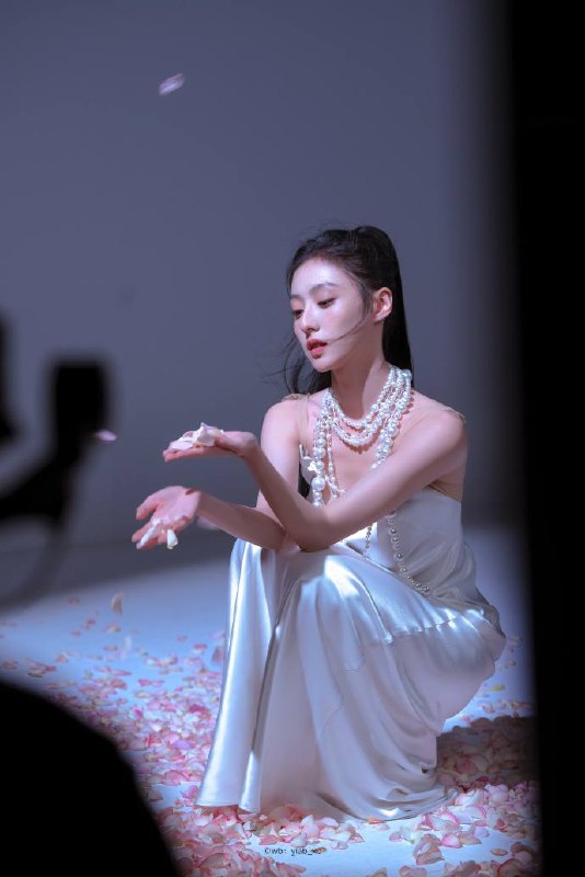 上海情绪陪伴，上海高端社交，上海男士社交圈