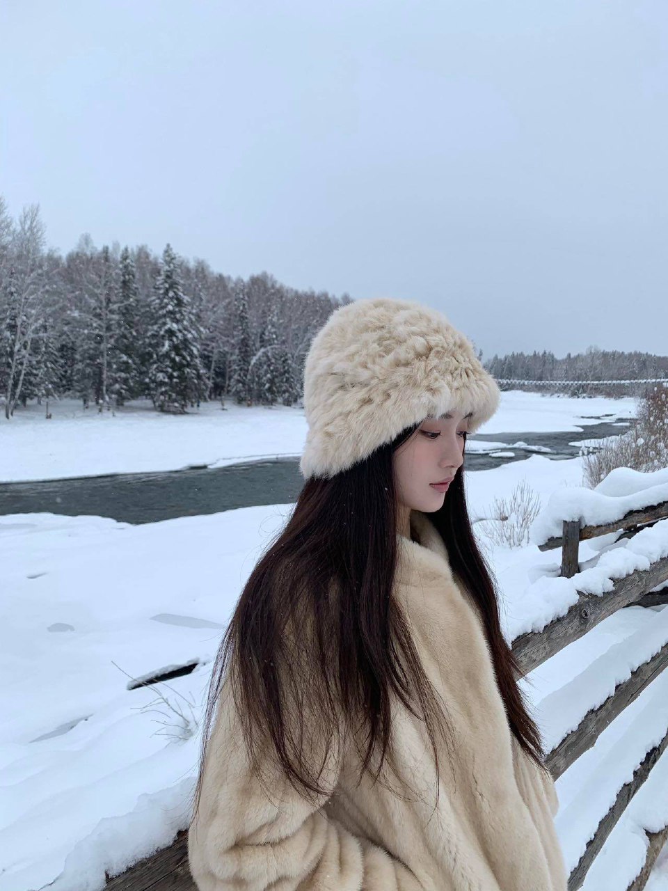 上海交友群，上海真实约炮，上海情感支持