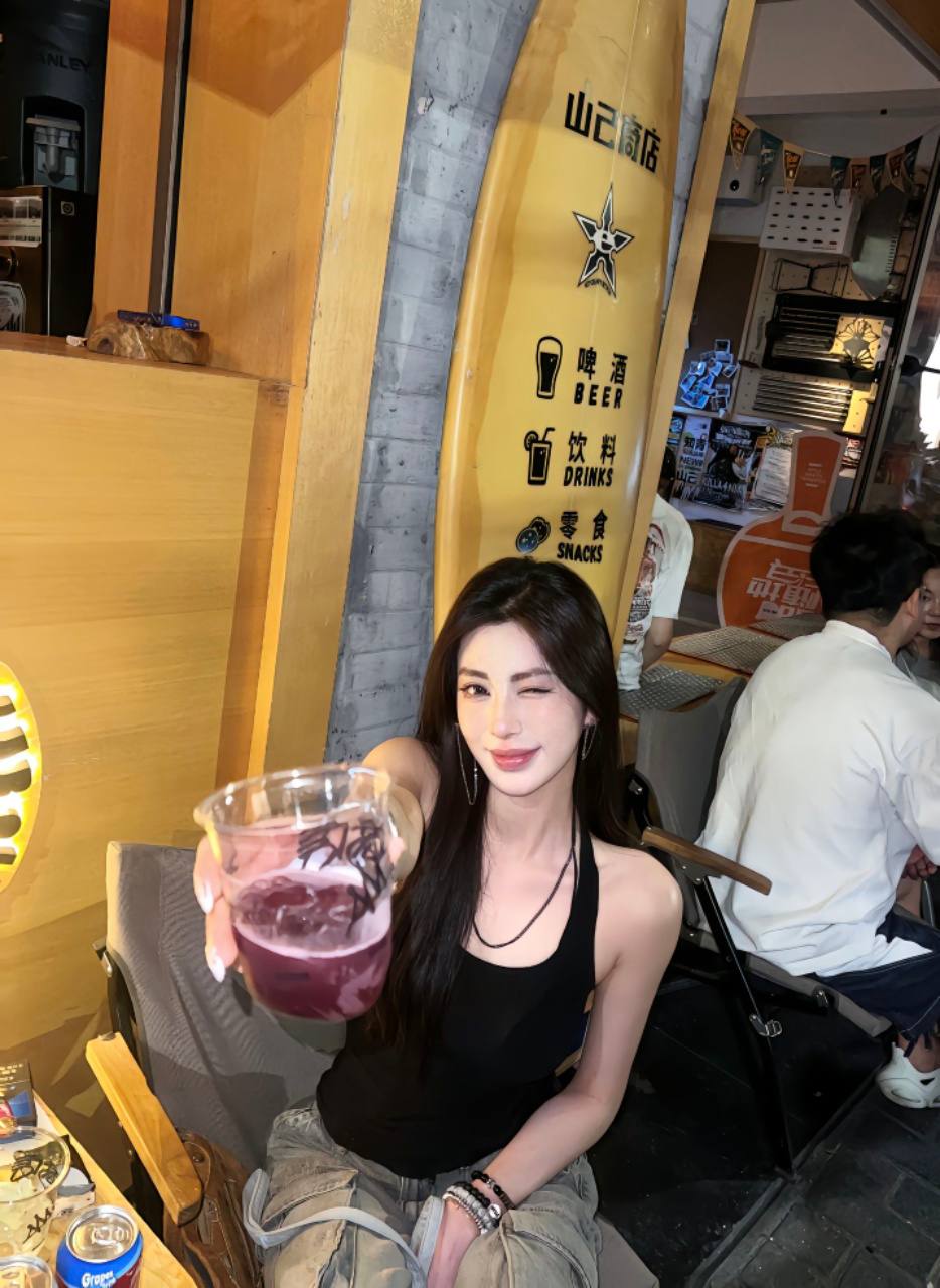 上海本地社交，上海模特，上海伴游约会