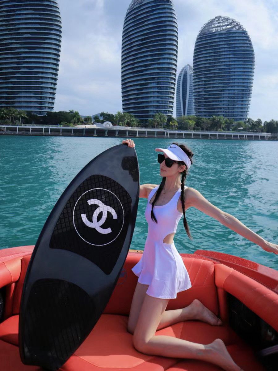 北京外围多少钱，北京聊天陪伴，北京大学生