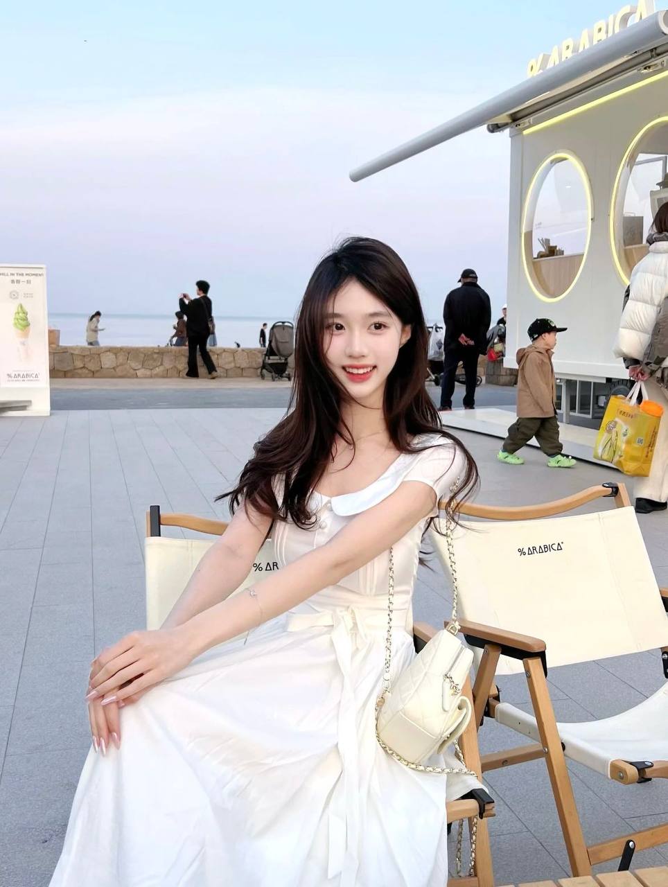 在北京怎么约女生，北京品质女生伴游，出差期间社交