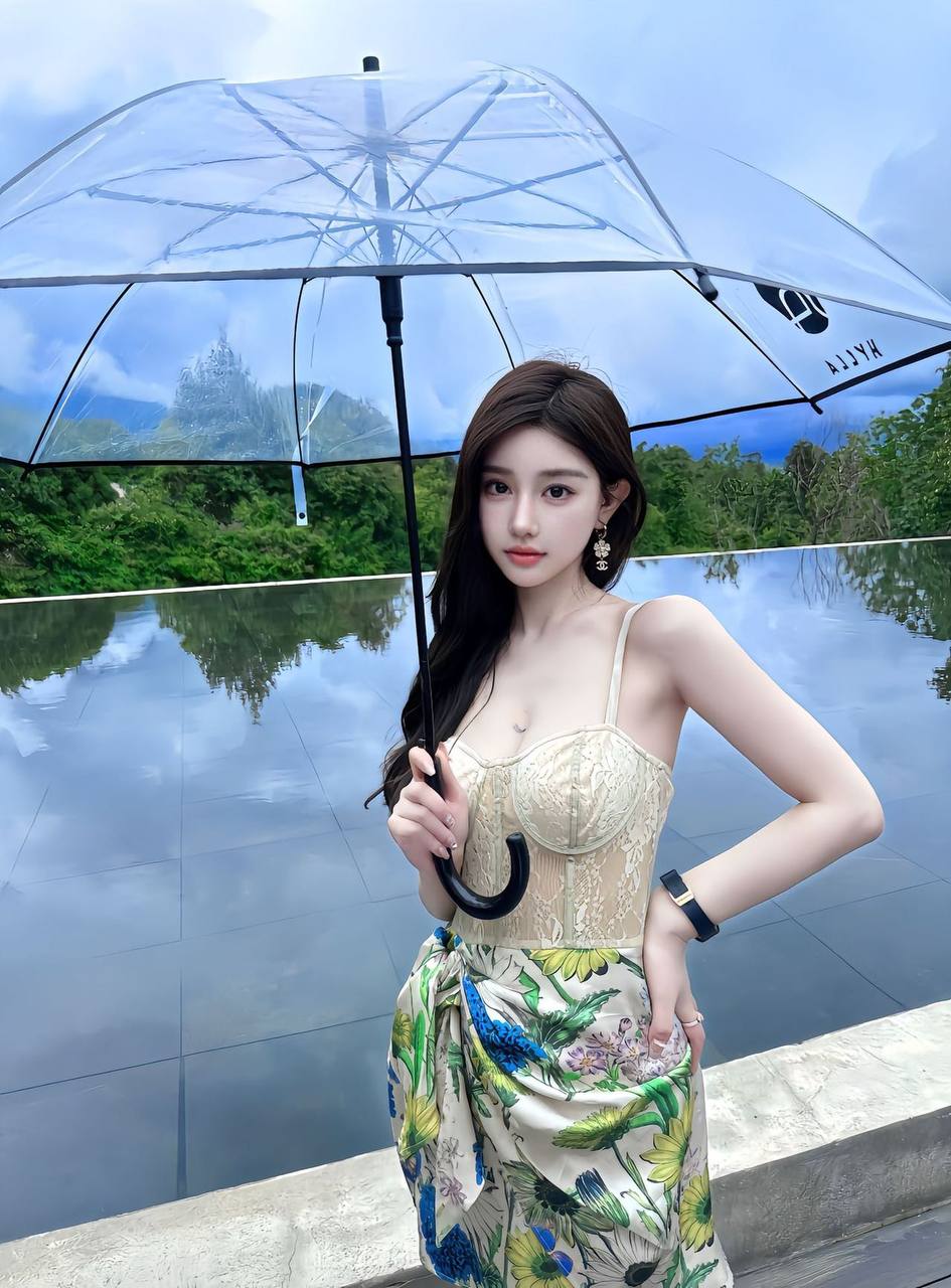 深圳清纯学姐，明星伴游，深圳金融