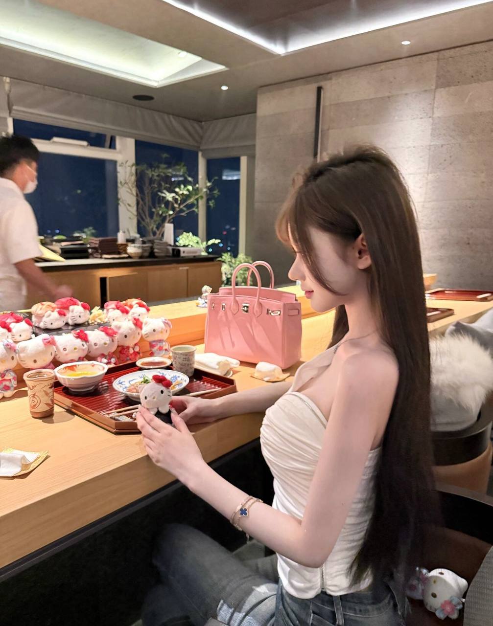 深圳高端约会平台，深圳音乐女生，深圳外围价格