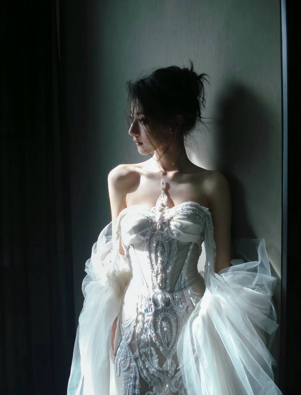 深圳外围伴游，深圳约艺人，深圳约汽车女销售