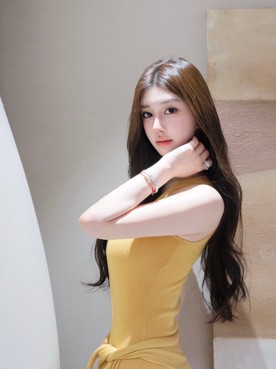 深圳空姐，深圳陪聊 / 陪伴，深圳收费约会