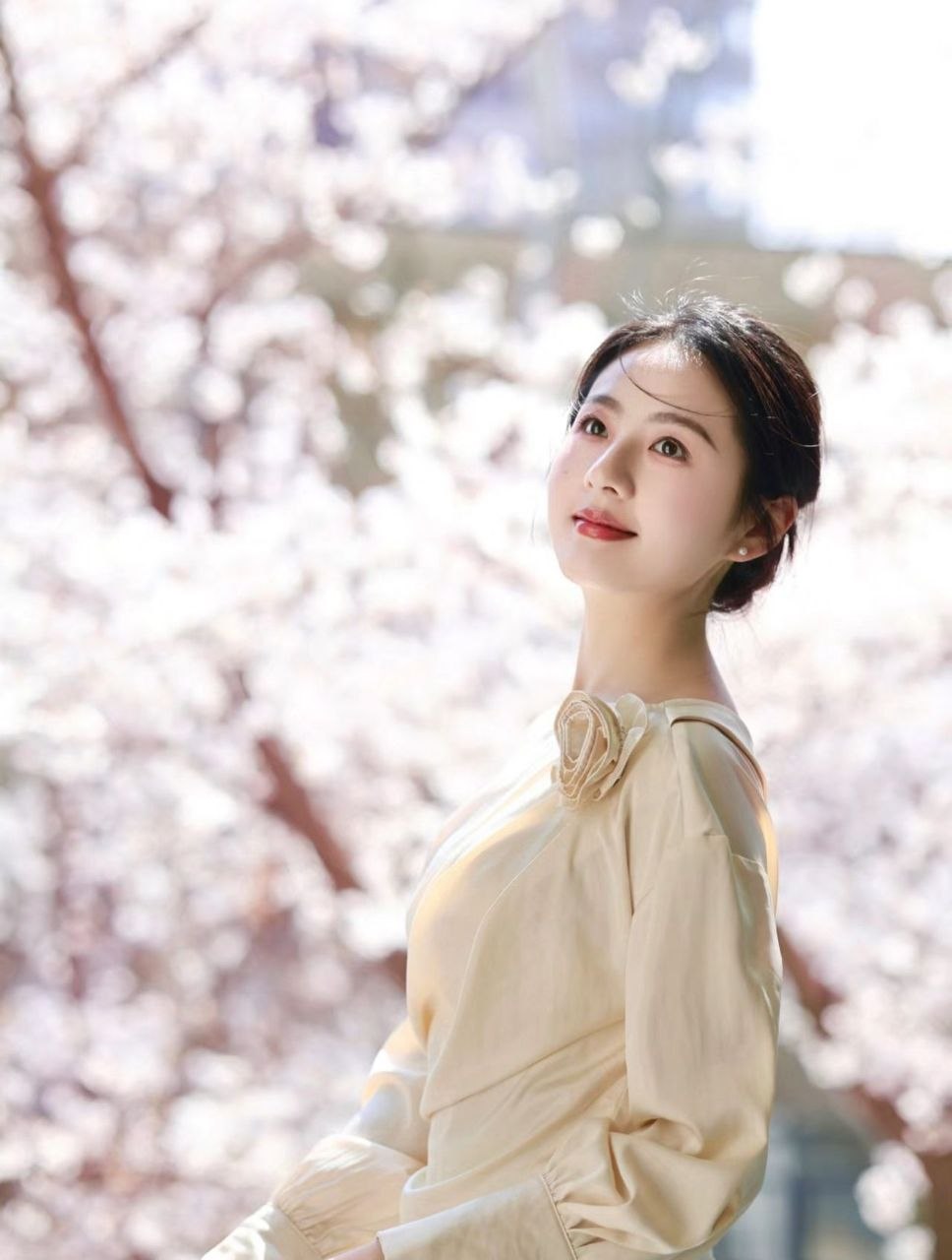 北京名嫒，北京找女生开空调，深大