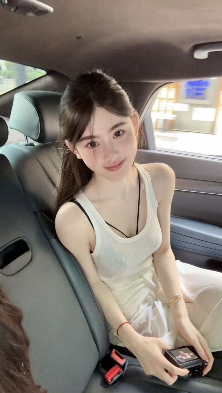 外围招聘是什么条件，北京见面，北京反差女生