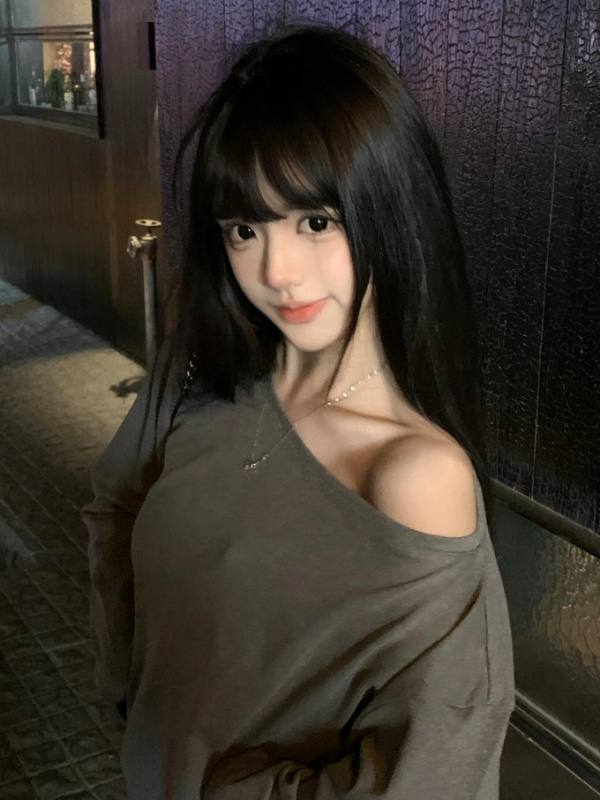 上海旅行搭子，上海高海拔冷艳大蜜，上海社交APP