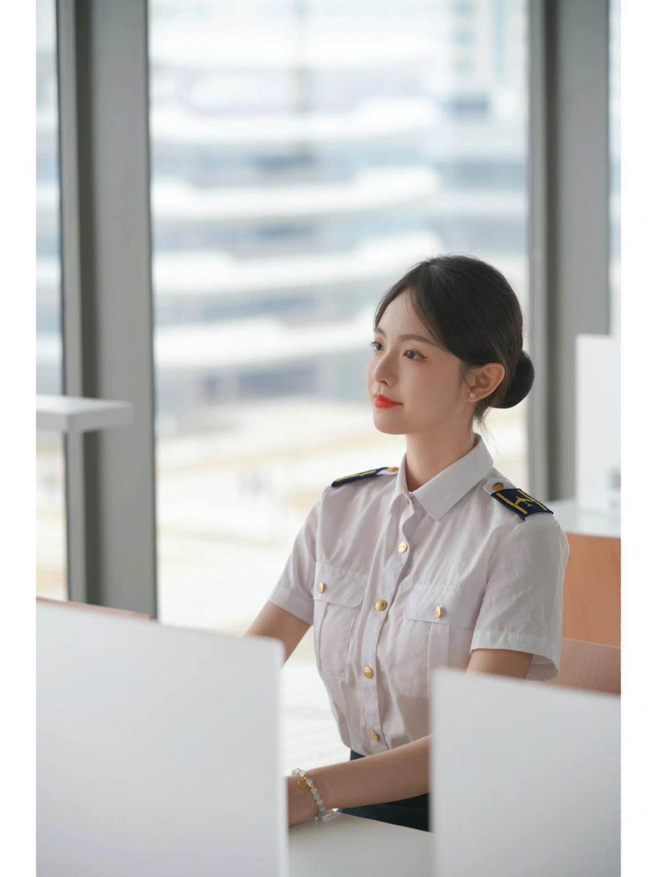 上海本地情感交流朋友，上海约演员，上海外围一般多少钱