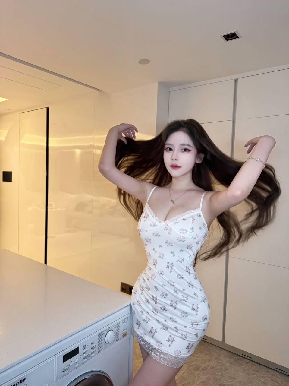 上海线下约会，在上海出差寻找社交活动，上海外围网红