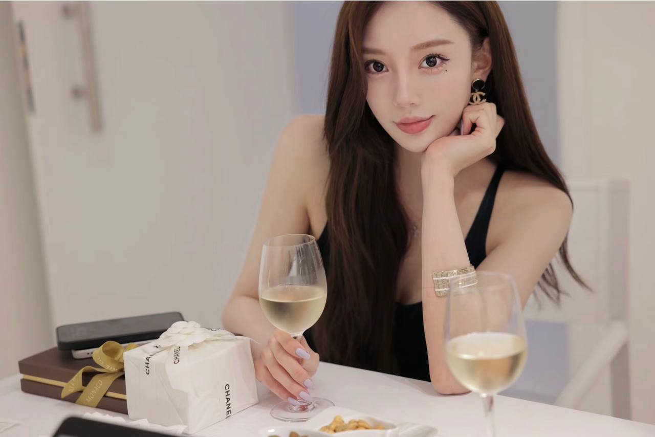 上海找女伴，精神需求，上海高端私密社交圈