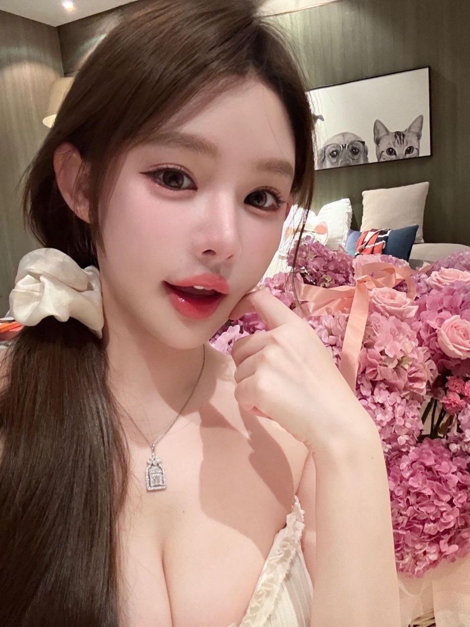 上海九头身纯欲风御姐，上海出差同城交友聊天，上海读书群