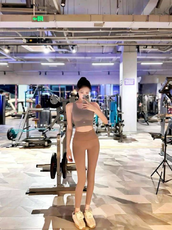 情趣赛道，长沙聊天交友，长沙找妹子吃饭